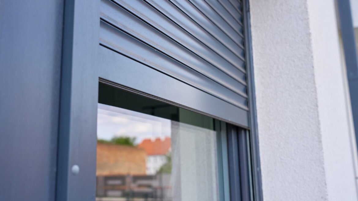 Volets roulants : quelles solutions pour une installation adaptée à votre logement ?